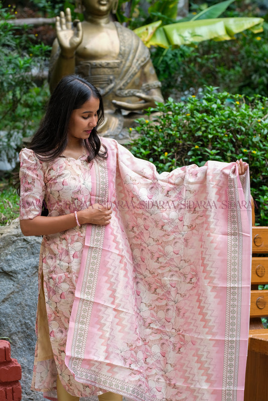 Floral Fantasy (T+D) ST-073