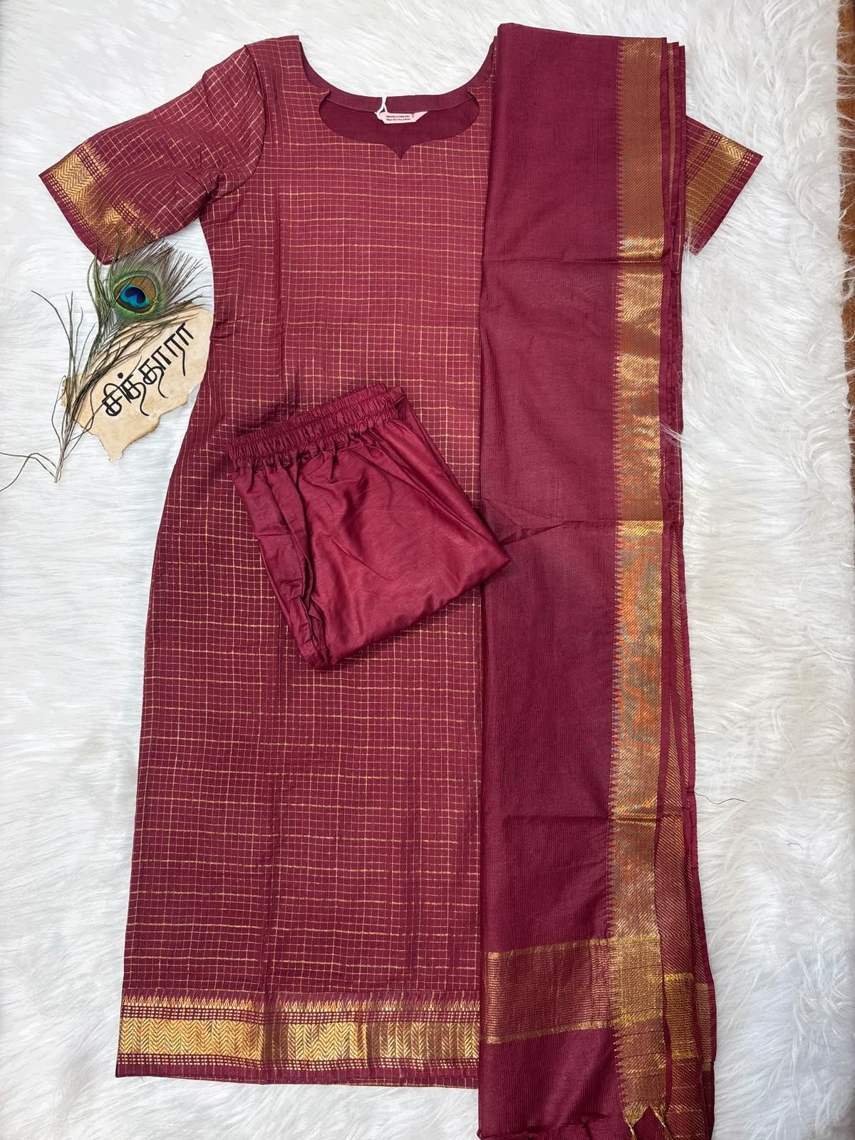 Kumkuma Valli Salwar Set