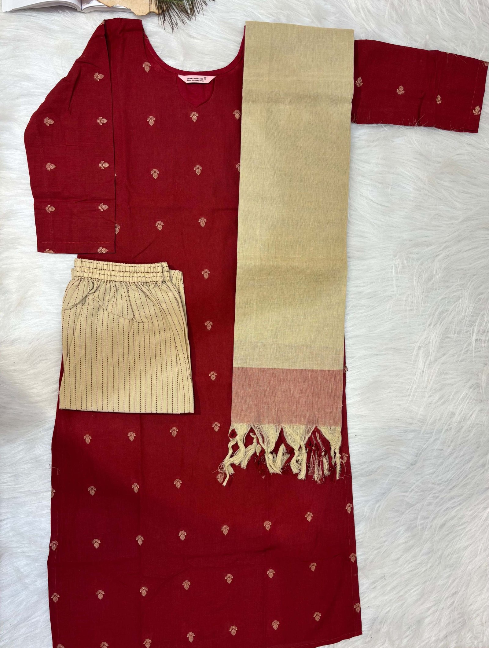 Royal Red Handloom Set 