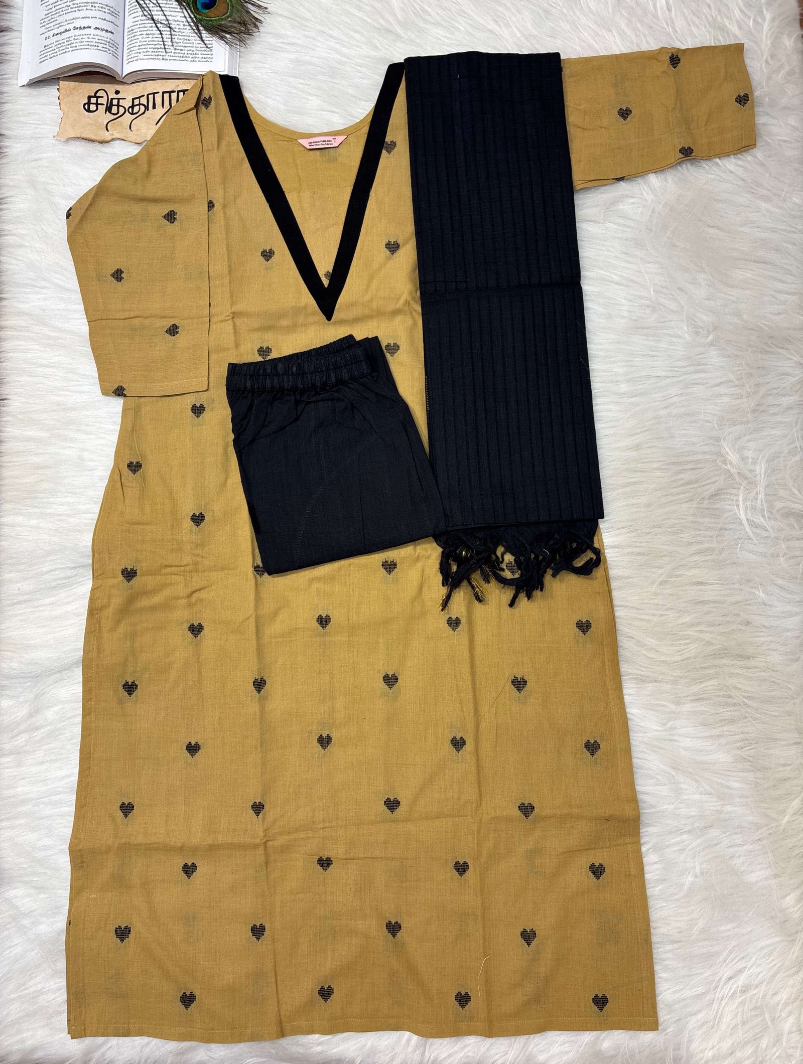 Royal Sandal Handloom Set